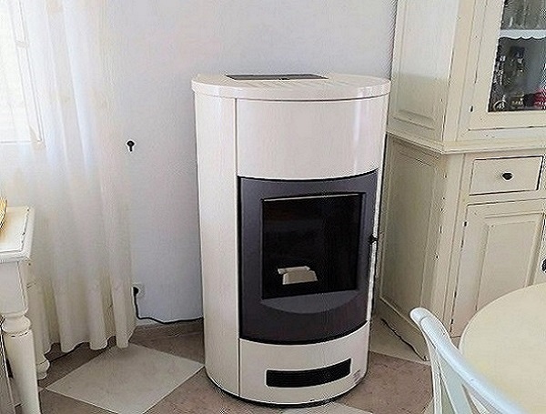 estufa pellet Manacor, estufa pellet piazzetta Mallorca-Manacor, estufa pellet canalizable Mallorca,